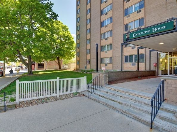1025 Hancock St 10C, Quincy MA 02169