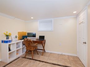 107 Fayette St, Quincy MA 02171