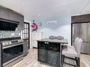 107 Fayette St, Quincy MA 02171