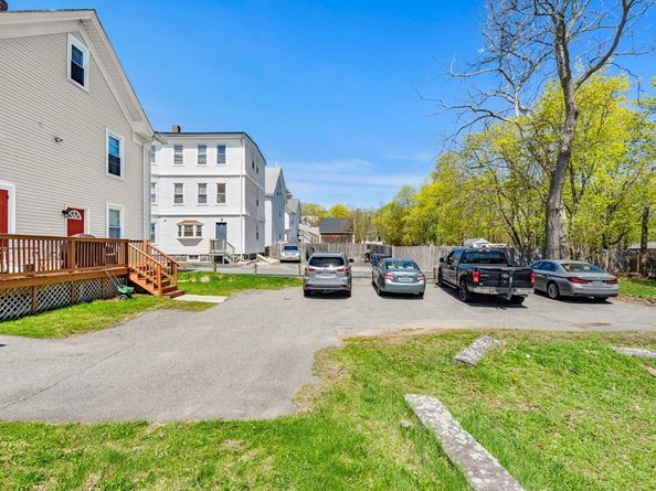 659 Washington St, Whitman MA 02382