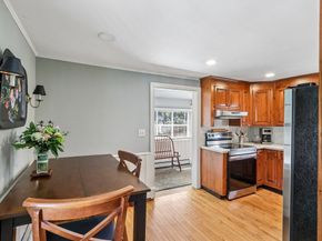 108 Kendall St, Walpole MA 02081