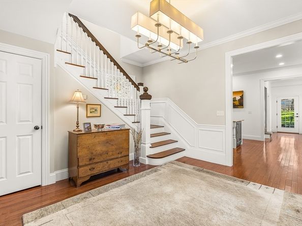 36 Parker St, Newton MA 02459