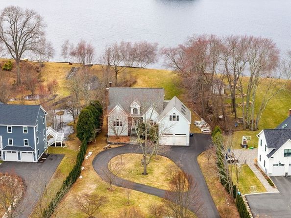 269 Bullard Street, Walpole MA 02081