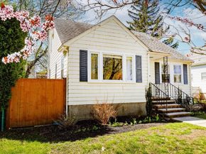 7 Linden Rd, Peabody MA 01960