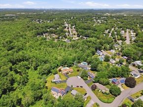 27 Tilden Cr, Weymouth MA 02190