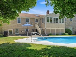 27 Tilden Cr, Weymouth MA 02190