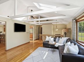 27 Tilden Cr, Weymouth MA 02190