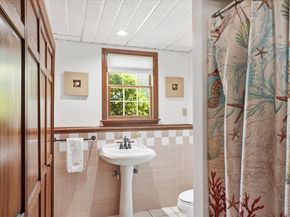 27 Tilden Cr, Weymouth MA 02190