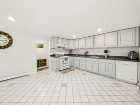 14-16 Moore St, Quincy MA 02169