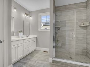15 Shoemaker Lane 7, Upton MA 01568
