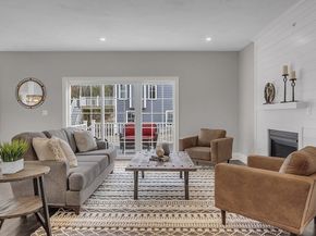 15 Shoemaker Lane 7, Upton MA 01568