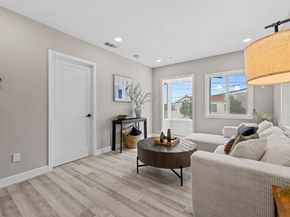 390 Guttenberg Street, Daly City CA 94014