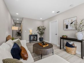 390 Guttenberg Street, Daly City CA 94014