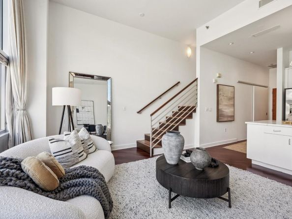 207 King Street 402, San Francisco CA 94107