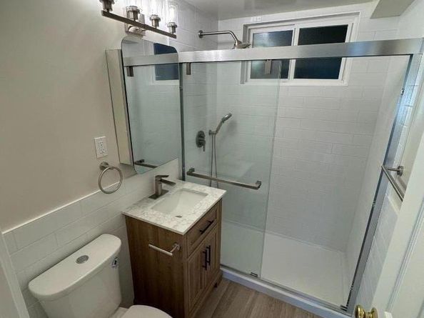 370 Bartlett Street 2, San Francisco CA 94110