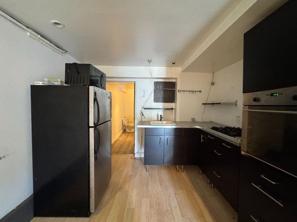 370 Bartlett Street 2, San Francisco CA 94110