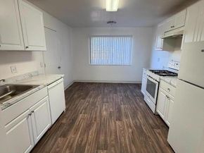 1807 Woodland Avenue, East Palo Alto CA 94303