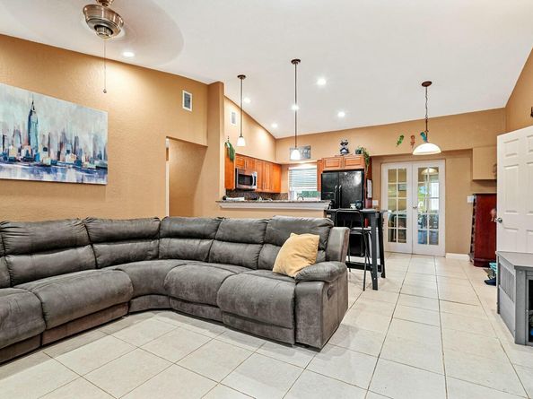 310 Ocean Pkwy Parkway, Boynton Beach FL 33435