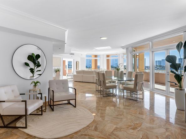 300 SE 5th Avenue 4060, Boca Raton FL 33432