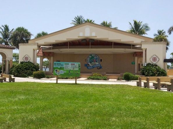 130 S Lakeside 1 Drive, Lake Worth Beach FL 33460