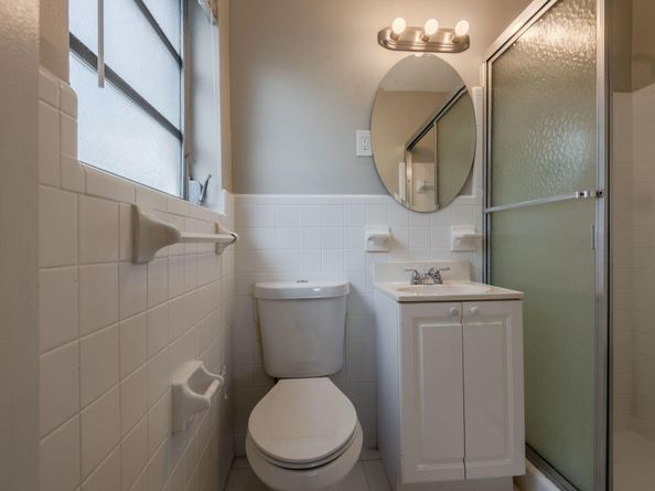 1338 Crest Dr, Lake Worth Beach FL 33461