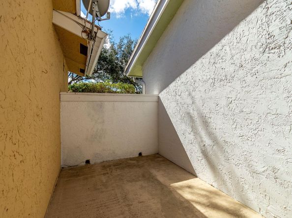 6090 Aloma Lane, Boca Raton FL 33433