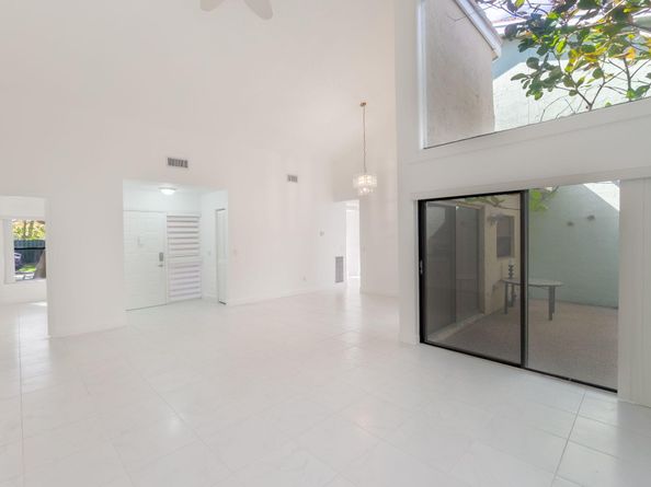 6090 Aloma Lane, Boca Raton FL 33433