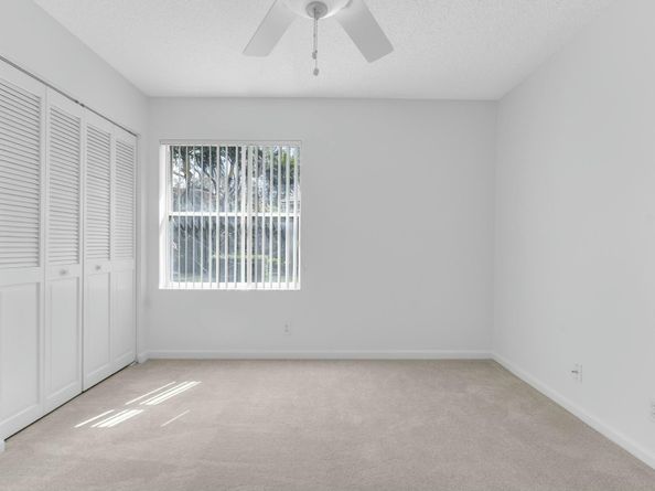 2515 Egret Lake Drive, Greenacres FL 33413