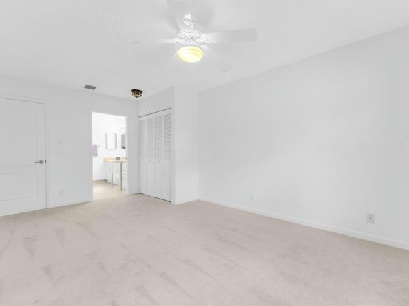 2515 Egret Lake Drive, Greenacres FL 33413