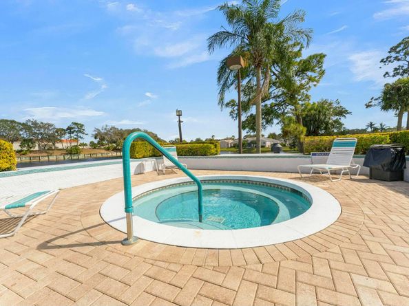 2515 Egret Lake Drive, Greenacres FL 33413