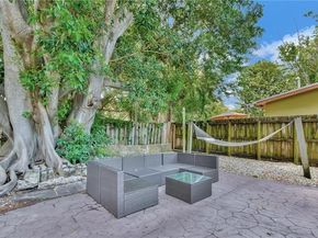 201 SE 23 Rd St, Fort Lauderdale FL 33316