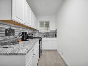 201 SE 23 Rd St, Fort Lauderdale FL 33316
