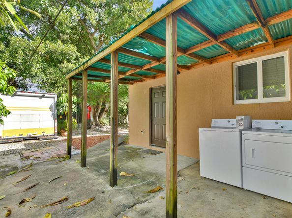 201 SE 23 Rd St, Fort Lauderdale FL 33316