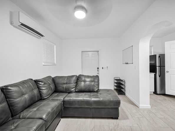 201 SE 23 Rd St, Fort Lauderdale FL 33316