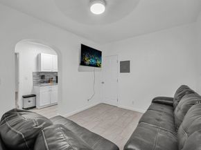 201 SE 23 Rd St, Fort Lauderdale FL 33316