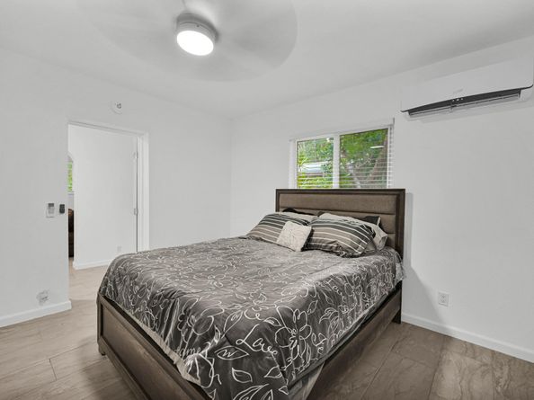 201 SE 23 Rd St, Fort Lauderdale FL 33316