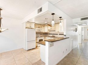 2049 Hythe C, Boca Raton FL 33434