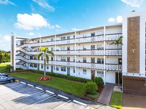 2049 Hythe C, Boca Raton FL 33434
