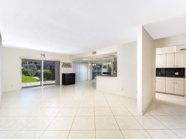 1194 Hillsboro Mile 57, Hillsboro Beach FL 33062