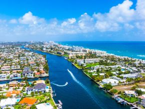 1194 Hillsboro Mile 57, Hillsboro Beach FL 33062
