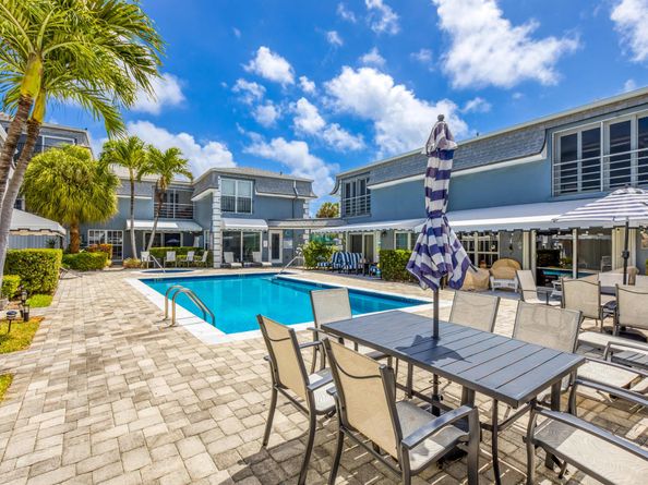 1194 Hillsboro Mile 57, Hillsboro Beach FL 33062