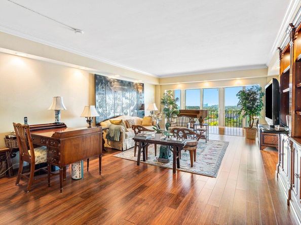 400 Seasage Drive 904, Delray Beach FL 33483