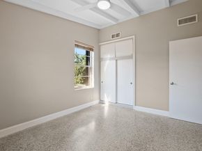 2624 Okeechobee Ln, Fort Lauderdale FL 33312