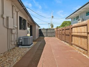 2624 Okeechobee Ln, Fort Lauderdale FL 33312