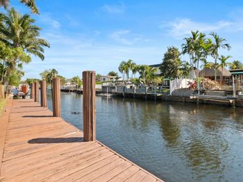 2624 Okeechobee Ln
