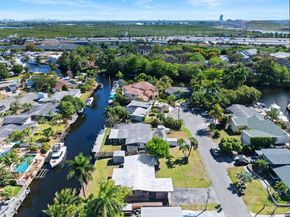 2624 Okeechobee Ln, Fort Lauderdale FL 33312