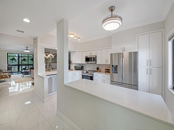 6241 Pointe Regal Circle 403, Delray Beach FL 33484
