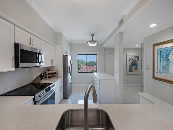 6241 Pointe Regal Circle 403, Delray Beach FL 33484