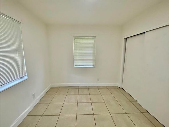 721 NW 1st Ct, Hallandale Beach FL 33009