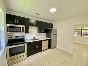 721 NW 1st Ct, Hallandale Beach FL 33009